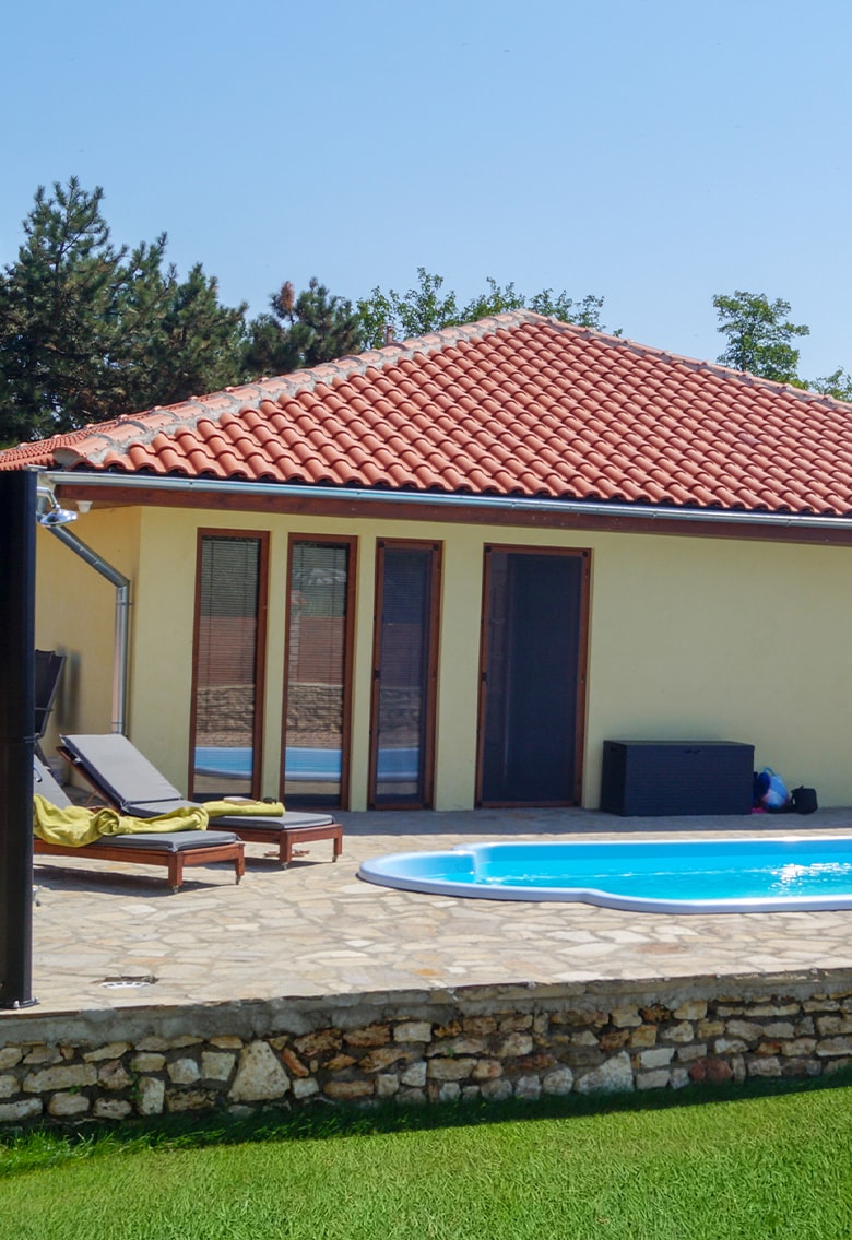 ferienhaus-pool