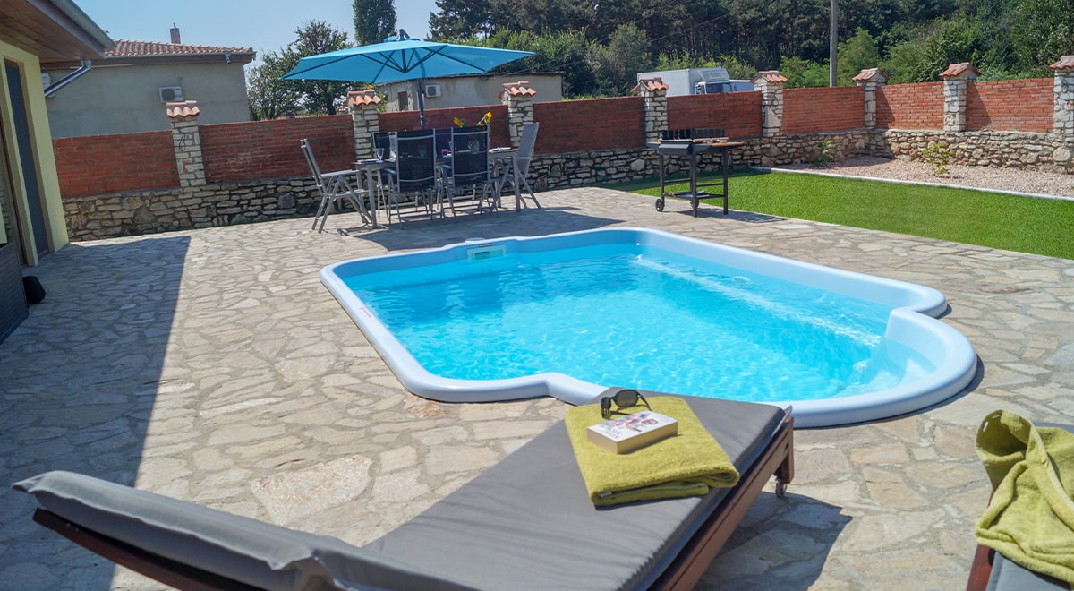 ferienhaus-pool