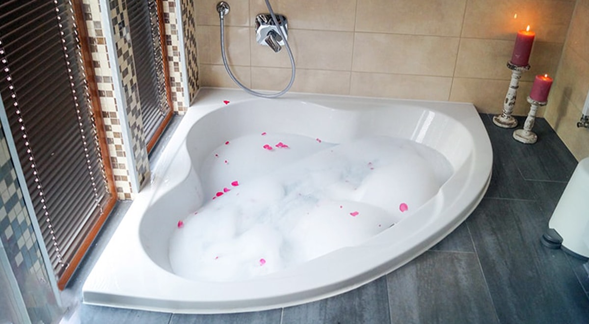 ferienhaus-bathroom